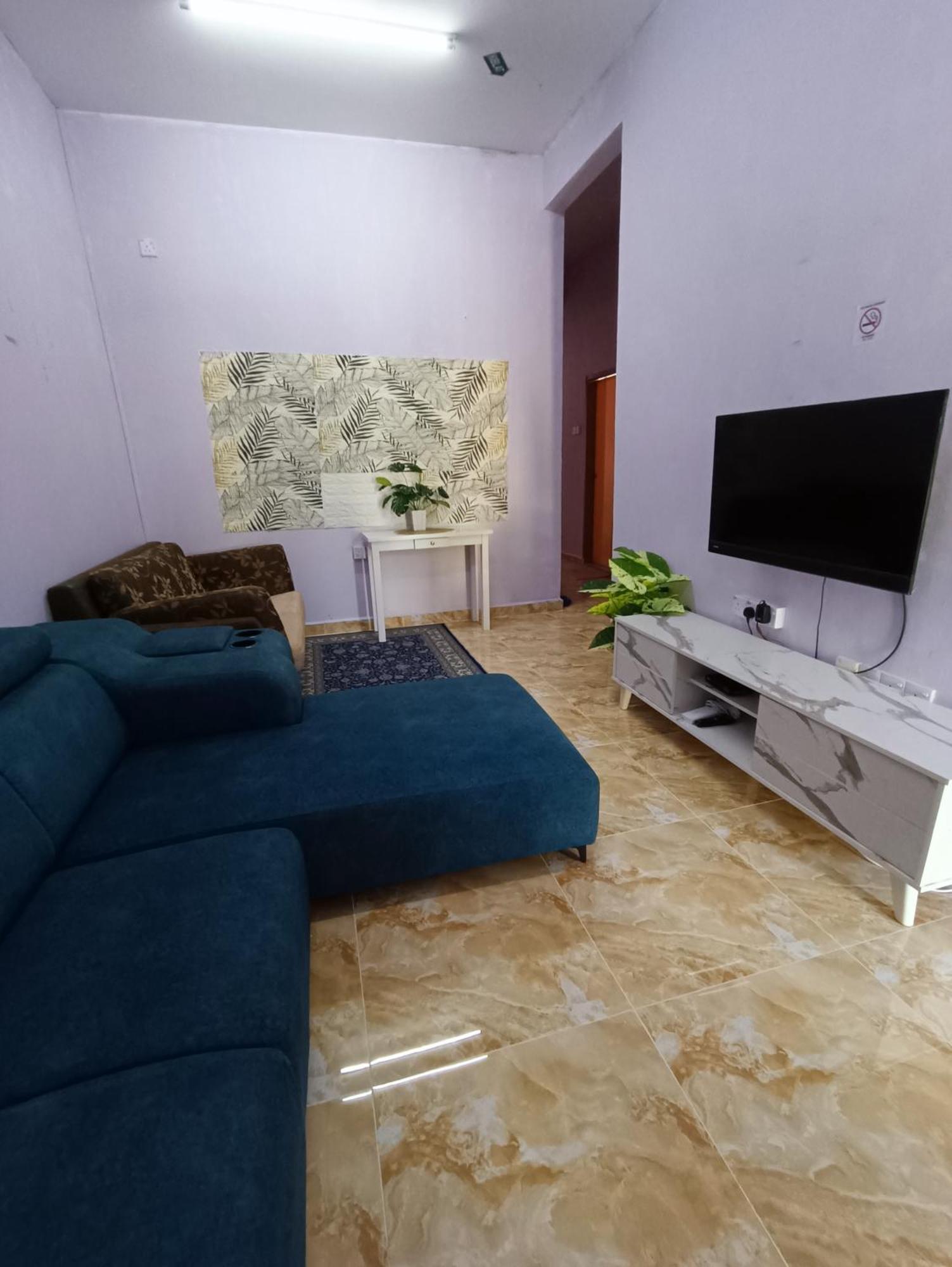 Homestay Lestari Klia Sepang Exterior foto